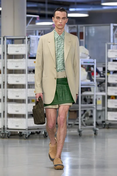 Look 45